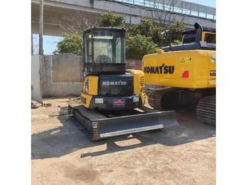 Komatsu PC50MR-2 lízing Komatsu PC50MR-2: 2 kép. Komatsu PC50MR-2 lízing Komatsu PC50MR-2: 2 kép.