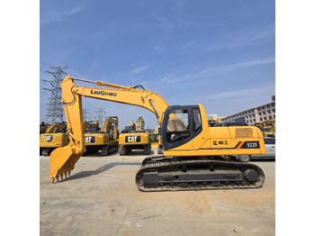 Lánctalpas kotró LIUGONG 922D: 2 kép. Lánctalpas kotró LIUGONG 922D: 2 kép.