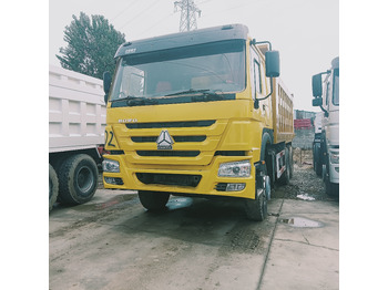 Billenőplatós teherautó SINOTRUK HOWO