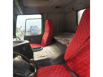 Billenőplatós teherautó SINOTRUK HOWO