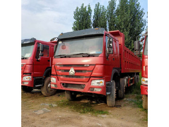 Billenőplatós teherautó SINOTRUK HOWO