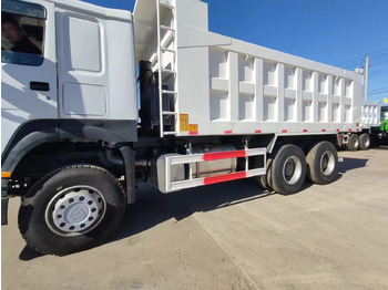 SINOTRUK Howo lízing SINOTRUK Howo: 3 kép.