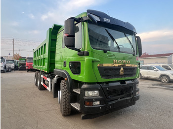 Billenőplatós teherautó SINOTRUK