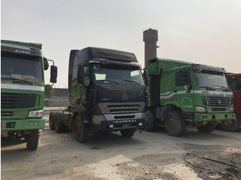 Nyergesvontató SINOTRUK HOWO