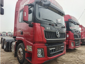 Nyergesvontató SHACMAN