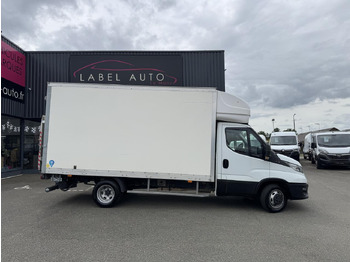Dobozos kisteherautó IVECO Daily 35c16