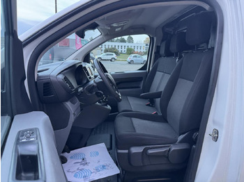 Furgon PEUGEOT EXPERT LONG 2.0 HDI 145CH ASPHALT: 4 kép. Furgon PEUGEOT EXPERT LONG 2.0 HDI 145CH ASPHALT: 4 kép.