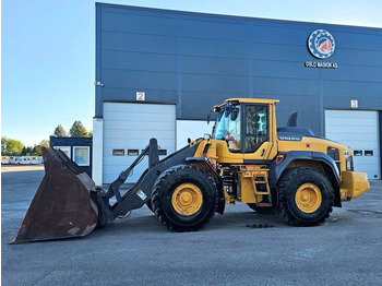 Gumikerekes homlokrakodó Volvo L 110 H: 2 kép.