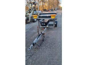 Építőipari berendezések, Pótkocsi Nissen VLT LED Verkehrsleittafel Verkehrsleitanhänger Verkehrssicherungsanhänger Leitanhänger Leittafel Baustellenabsicherung RSA21: 5 kép. Építőipari berendezések, Pótkocsi Nissen VLT LED Verkehrsleittafel Verkehrsleitanhänger Verkehrssicherungsanhänger Leitanhänger Leittafel Baustellenabsicherung RSA21: 5 kép.