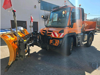 Hóeltakarító gép UNIMOG