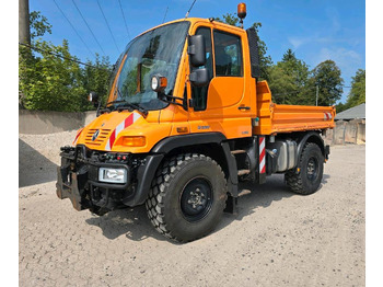 Hóeltakarító gép UNIMOG U300