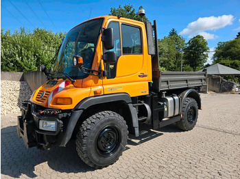 Hóeltakarító gép UNIMOG U300