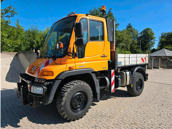 Hóeltakarító gép UNIMOG