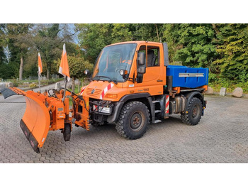 Hóeltakarító gép UNIMOG