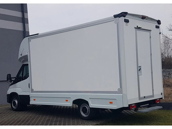 Lakóautó Iveco DAILY KONTENER NISKOPODŁOGOWY 4,43x2,23x2,42 SKLEP BAR FOODTRUCK KAMPER KLIMA: 3 kép.