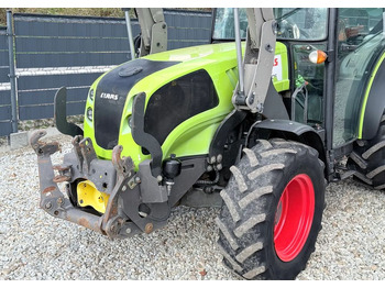 Traktor Claas * Ciągnik Traktor CLAAS 240 F NEXOS * 4x4 * Sadowniczy * Tur MX F304 * TUZ * Wałek WOM: 4 kép. Traktor Claas * Ciągnik Traktor CLAAS 240 F NEXOS * 4x4 * Sadowniczy * Tur MX F304 * TUZ * Wałek WOM: 4 kép.