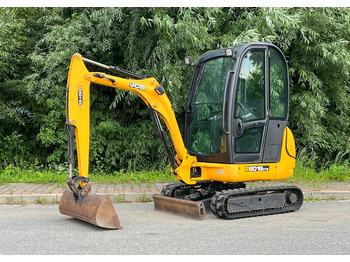 Minikotró JCB 8018