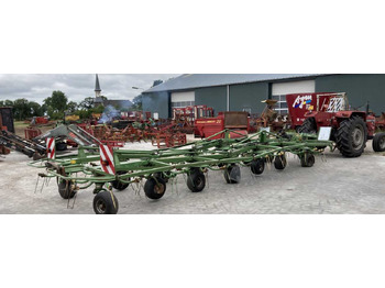 Szénaforgató KRONE KW