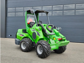 Kompakt lánctalpas rakodó AVANT