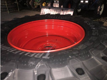 Új Gumiabroncsok és felnik - Mezőgazdasági gépek Trelleborg 650/65 R38 + 540/65 R28 TM800: 3 kép.