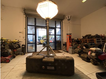 Építőipari berendezések Ballon d’éclairage pour chantier: 2 kép. Építőipari berendezések Ballon d’éclairage pour chantier: 2 kép.