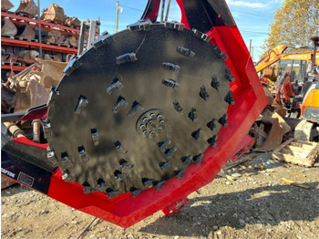 Erdészeti mulcsozó Broyeur forestier pour minichargeur: 5 kép. Erdészeti mulcsozó Broyeur forestier pour minichargeur: 5 kép.