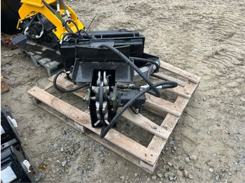 Erdészeti aprító Rogneuse de souches pour minichargeur: 2 kép. Erdészeti aprító Rogneuse de souches pour minichargeur: 2 kép.