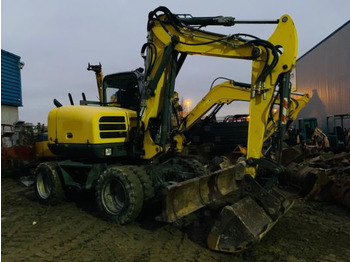 Gumikerekes kotró WACKER