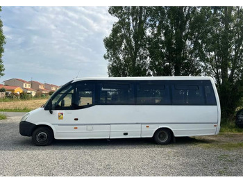 Minibusz, Kisbusz Iveco Indcar Wing euro 5: 2 kép. Minibusz, Kisbusz Iveco Indcar Wing euro 5: 2 kép.