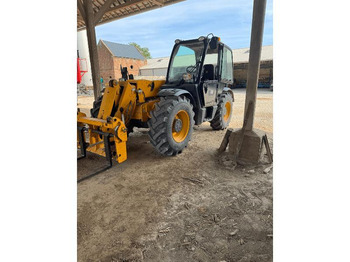 Teleszkópos rakodó JCB