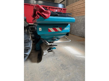 Műtrágyaszóró SULKY X40: 3 kép. Műtrágyaszóró SULKY X40: 3 kép.