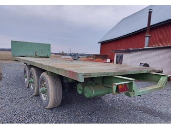 Platós pótkocsi Jalkalavakärry 3-akselinen ilma-alustainen.: 5 kép. Platós pótkocsi Jalkalavakärry 3-akselinen ilma-alustainen.: 5 kép.