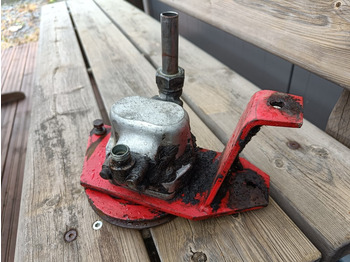Kombájn Sampo 410 hydrauliikkapumppu: 4 kép.