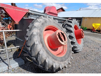 Komplett kerék - Mezőgazdasági gépek Taurus Paripyörät 18.4R38 todella hyväkuntoiset Fendt Farmer 312LSA sopivat: 3 kép. Komplett kerék - Mezőgazdasági gépek Taurus Paripyörät 18.4R38 todella hyväkuntoiset Fendt Farmer 312LSA sopivat: 3 kép.