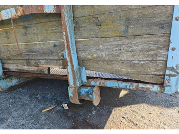 Platós felépítmény Vaihtolava 500cm: 5 kép.