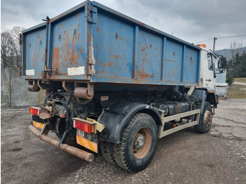 Horgos rakodó teherautó MAN (STEYR) 18.284 4x4 abrollkipper: 4 kép. Horgos rakodó teherautó MAN (STEYR) 18.284 4x4 abrollkipper: 4 kép.
