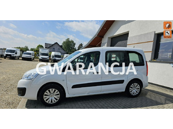 Autó PEUGEOT