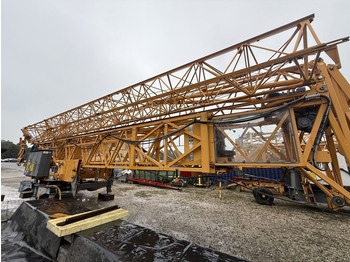 Önszerelő toronydaru LIEBHERR
