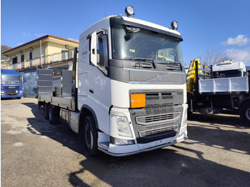 Platós teherautó VOLVO FH13 540