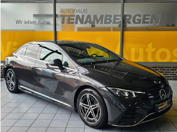 Autó MERCEDES-BENZ