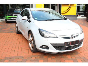 Hatchback Opel Astra J GTC Innovation: 4 kép.