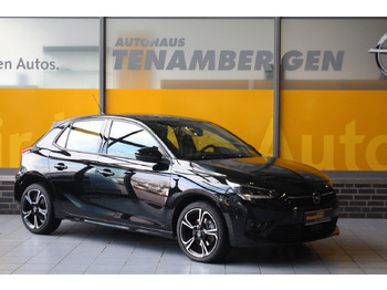 Autó OPEL