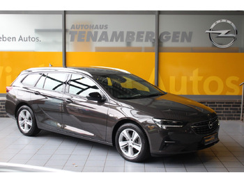 Autó OPEL