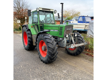 Traktor FENDT Farmer 300