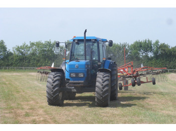Traktor NEW HOLLAND 8340: 5 kép.