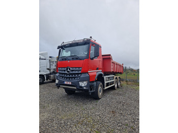 Cserefelépítményes teherautó MERCEDES-BENZ