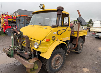 Többcélú/ Speciális jármű UNIMOG