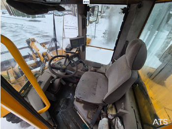 Gumikerekes homlokrakodó JCB 456 ZX Pyöräkuormaaja: 5 kép.