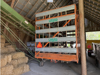Szálastakarmány betakarítás gépei Self-loading trailer small bale Omas CB170 S: 5 kép.