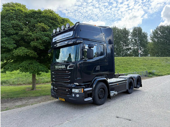 Nyergesvontató SCANIA R 580
